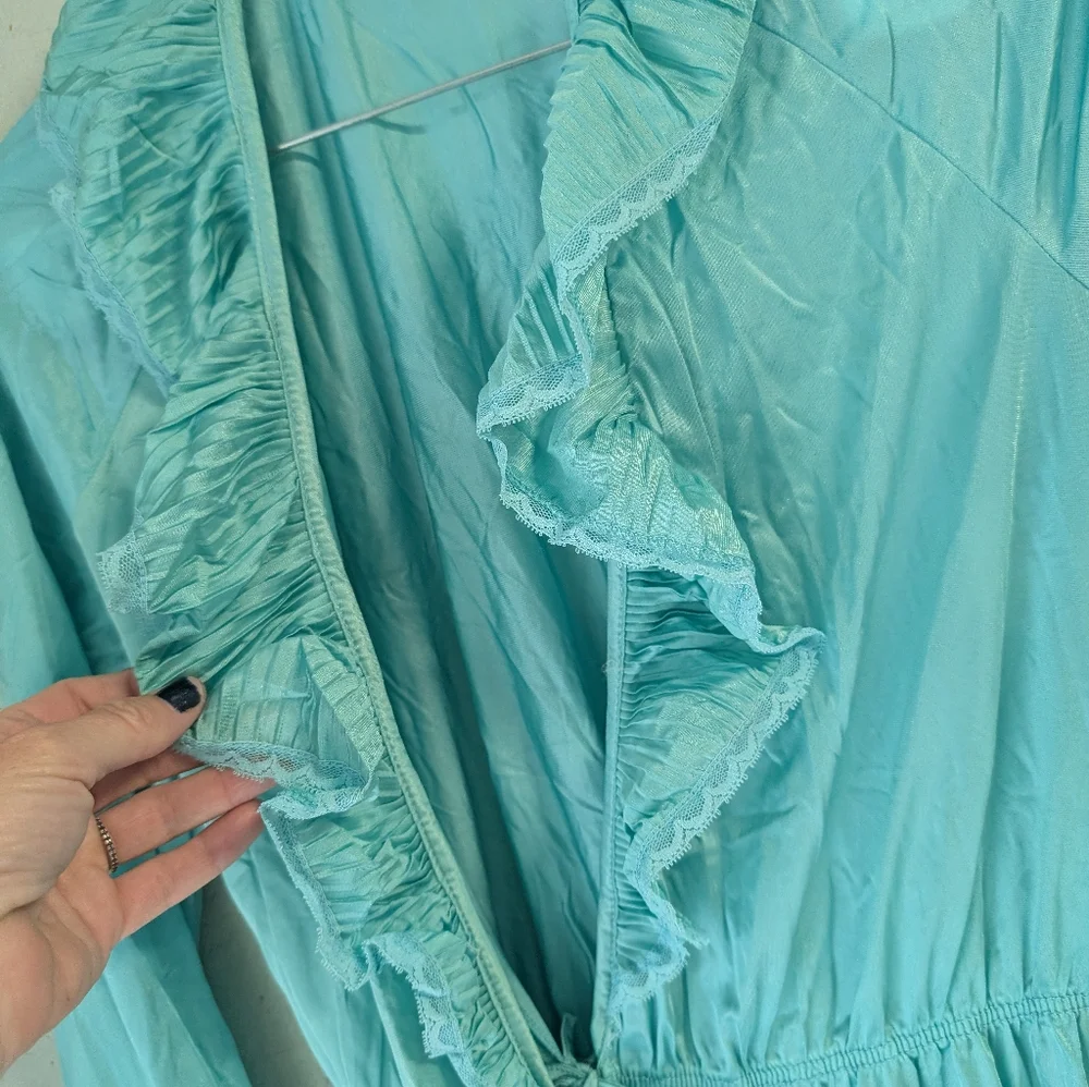 Julie Two Vtg Teal Aqua Ruffled Housecoat Robe S Pockets Lace 80s 90s Coquette